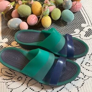 Crocs Womens Blue and Green Slide Sandals EUC!